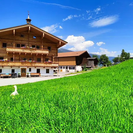 Biobauernhof Obermuehle ミッタージル